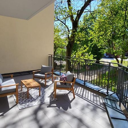 Komfortowy Apartament Przy Bramie Targowej Z Tarasem- Old Town Elblag Exterior photo